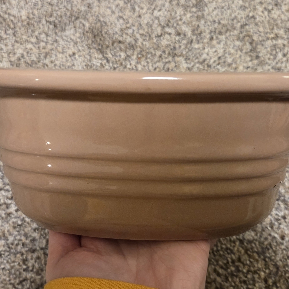 The Pampered Chef 3.1 Quart Deep Covered Baker in Taupe - Picture 7 of 8